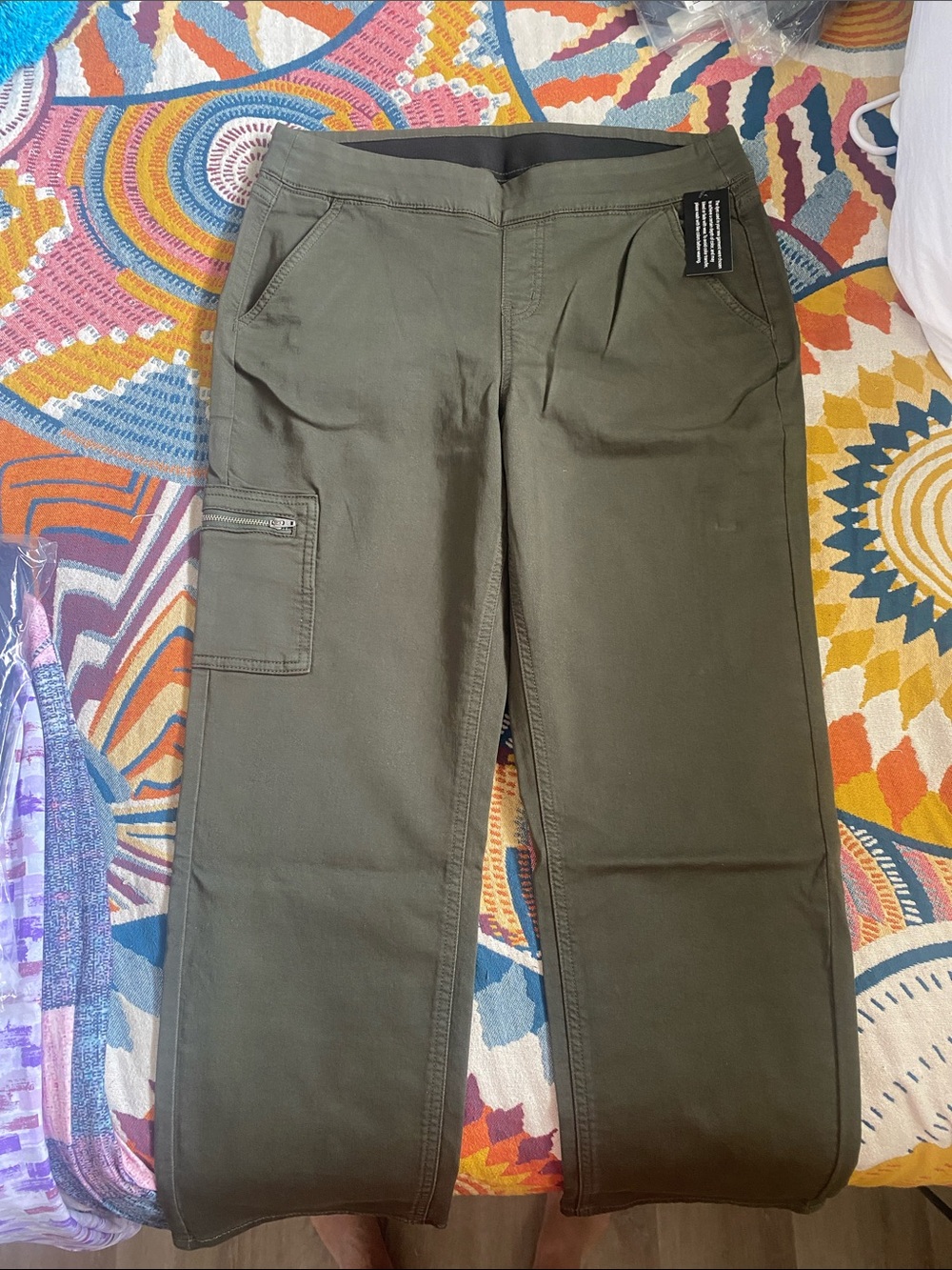 Women's Olive Cargo Pants with Zip Pocket and Stretch Waistband